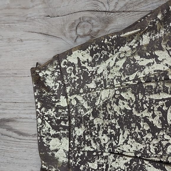 mark. Gold Patterned Metallic Pleated Knee-Length Skirt, Holiday Glam, Medium - Picture 4 of 9